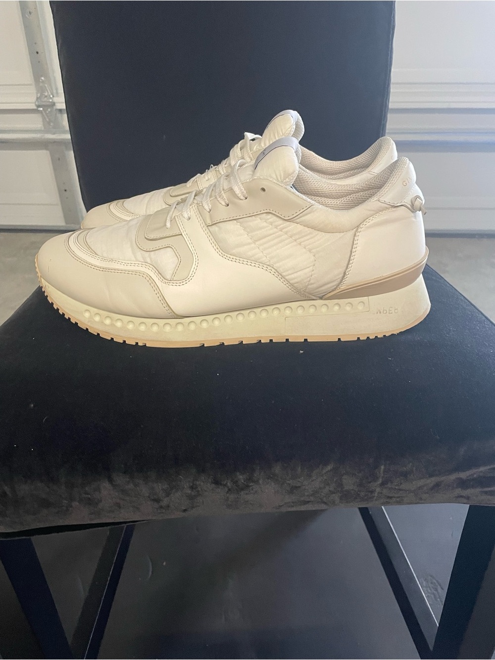 Men's Givenchy Runner Sneakers 44 eu/11m. White/cream